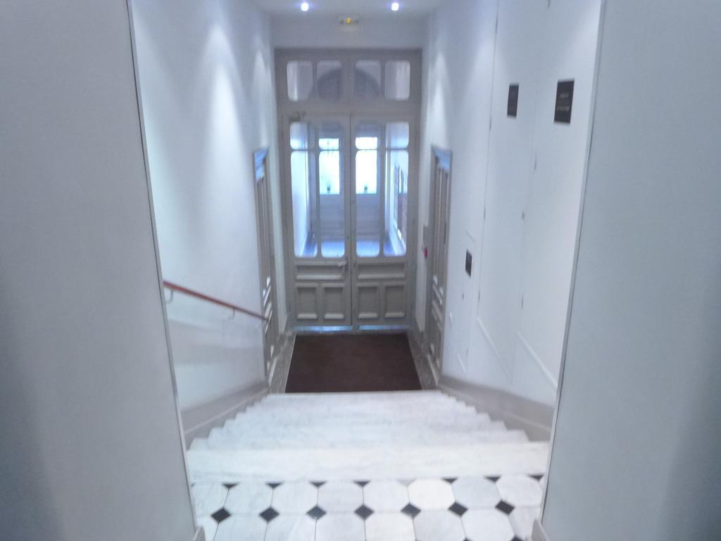 1 Bedroom Etats Unis-croisette 50 Meters From The Croisette 250 Appartement *